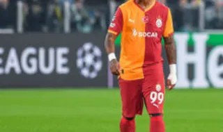 Lemina junta-se a Osimhen no lote de baixas certas do Galatasaray para Alvalade