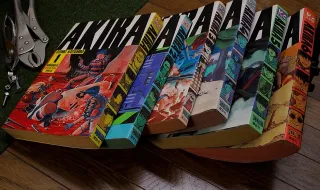 Morreu o editor belga de BD Yves Schlirf que pôs o espaço francófono a ler "Naruto"