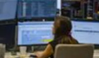 Semana em Wall Street acaba com quebras. PayPal cai mais de 12% após compra falhar