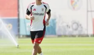 Echeverri e El Karouani convocados para o Moreirense-Benfica