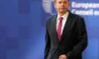 Luís Montenegro reage à tragédia com autocarro escolar em Cabo Verde