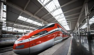 Retrasos en la alta velocidad Madrid-Barcelona por una incidencia en el suministro eléctrico