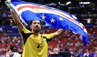 Vozinha nomeado para guarda-redes do ano da Bola de Ouro