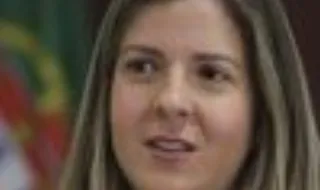 Ministra diz que já foram emitidos mais de 50 mil cheques-livro