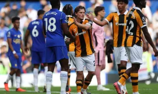 Chelsea e Liverpool voltam a desiludir na Liga inglesa