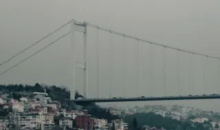 VÍDEO: Deniz Gül já está em Istambul para reforçar o Galatasaray