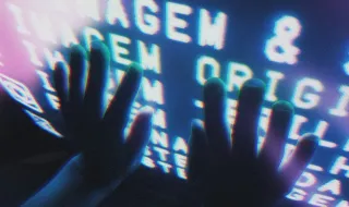 Centenas de vídeos de IA mostram manifestações falsas no TikTok para espalhar narrativas e acumular cliques