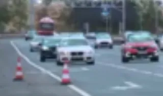 Choque em cadeia com seis carros no IC17 em Lisboa
