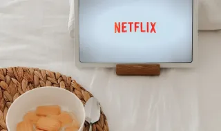 Netflix grátis para todos? Plataforma estuda plano gratuito e não é a única