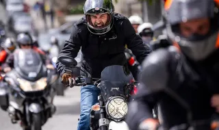 Carros que veem motos: sistema que deteta os 'duas rodas' invisíveis já em teste nas ruas