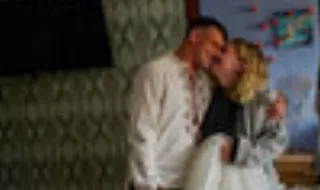 Um ataque na véspera do casamento entre mulher russa e soldado ucraniano não impediu o “sim”