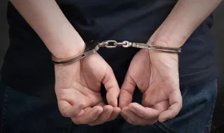 Homem de 70 anos detido por crimes sexuais contra quatro crianças em Sintra