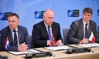 Polónia apoia a defesa nuclear da NATO, sem ogivas no seu território