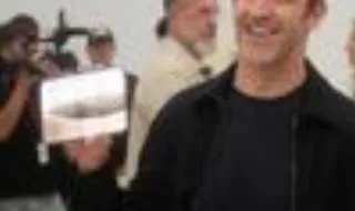"Apple aparece anos depois, mas entra no mercado e dita as regras" dos dobráveis