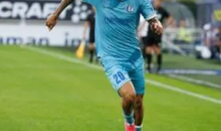 Tiago Araújo assiste na vitória do Gent sobre o campeão Club Brugge