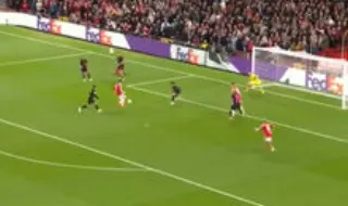 Bruno Fernandes volta a marcar na Liga dos Campeões: médio fez assim o 2-0 frente ao Sabah